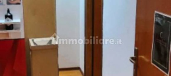 1-salle Bureau à Lugo, Italy No. 15192 15