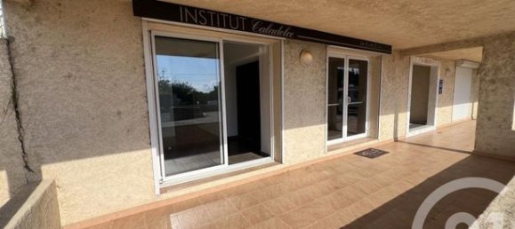 63m² Commercial property in Biguglia, France No. 300736 14