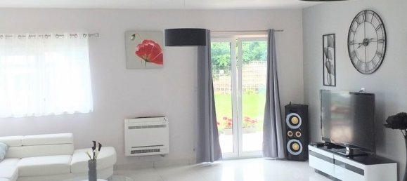 3 bedrooms House in Hergnies, France No. 271991 9