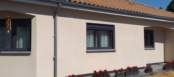 3 bedrooms House in Hergnies, France No. 271991 12