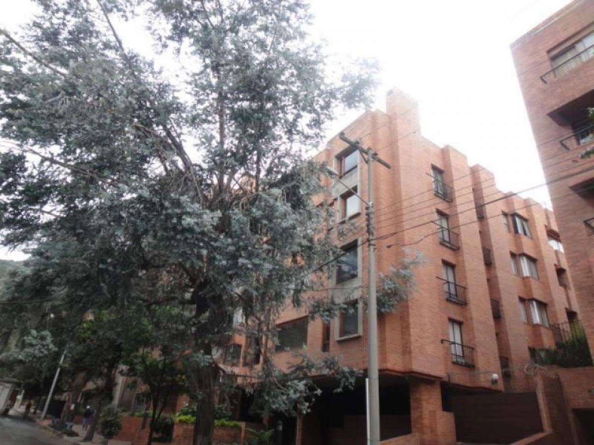 2 bedrooms House in Bogota, Colombia No. 10500