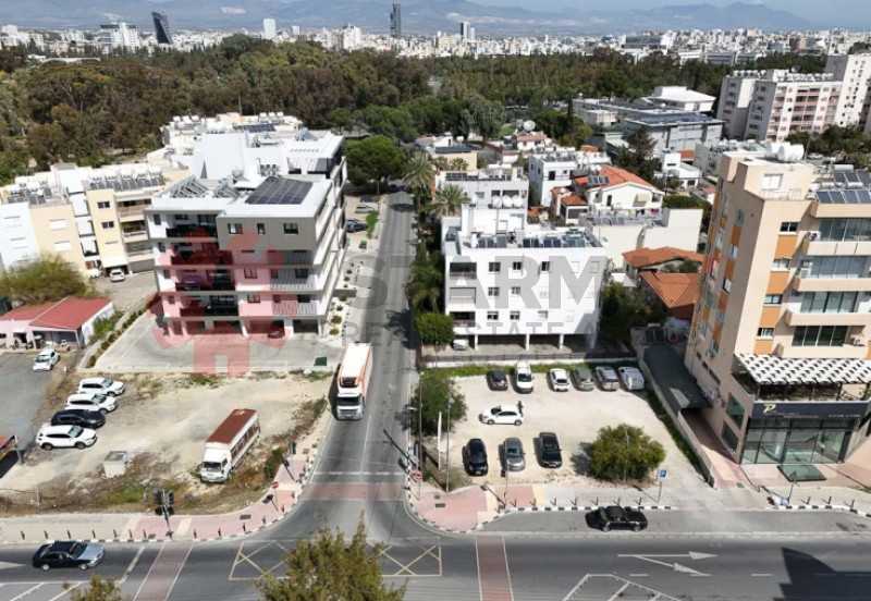 Terreno em Strovolos, Cyprus N.º 81084