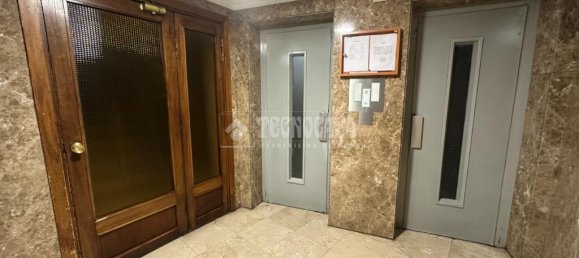 Квартира с 4 комнатами в Леон, Испания № 168292 3