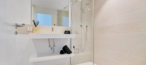 Apartamento de 3 dormitorios en Fuengirola, Spain No. 172966 10