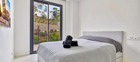 Apartamento de 3 dormitorios en Fuengirola, Spain No. 172966 9