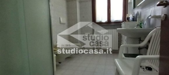 Дом с 6 комнатами в Пандино, Италия № 276676 12