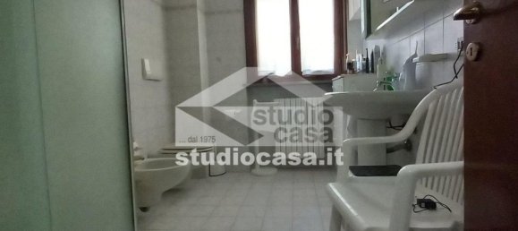 Дом с 6 комнатами в Пандино, Италия № 276676 13