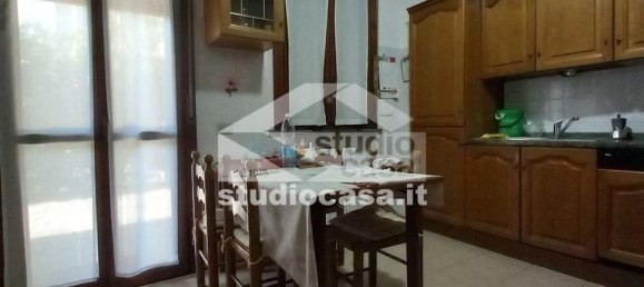 Дом с 6 комнатами в Пандино, Италия № 276676 3