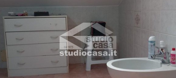 Дом с 6 комнатами в Пандино, Италия № 276676 22