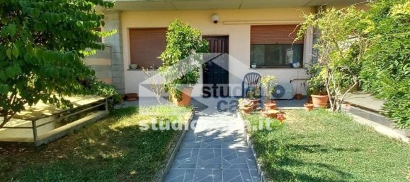 Дом с 6 комнатами в Пандино, Италия № 276676 36