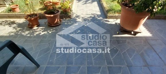 Дом с 6 комнатами в Пандино, Италия № 276676 34