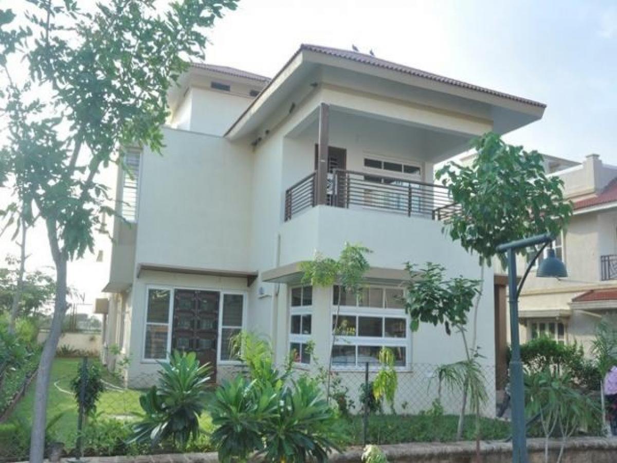 4 bedrooms House in Amdavad, India No. 19327