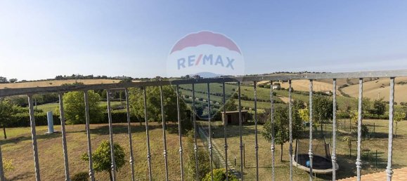 18غرفة شقة في San Marcello, Italy رقم 2985 13