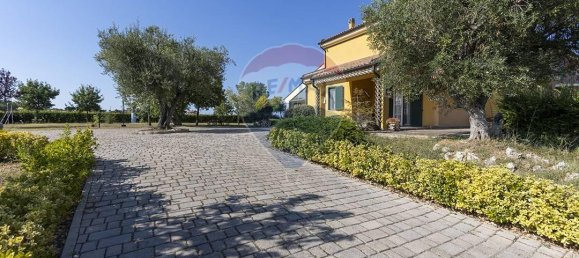 18غرفة شقة في San Marcello, Italy رقم 2985 22