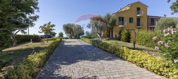 18غرفة شقة في San Marcello, Italy رقم 2985 21