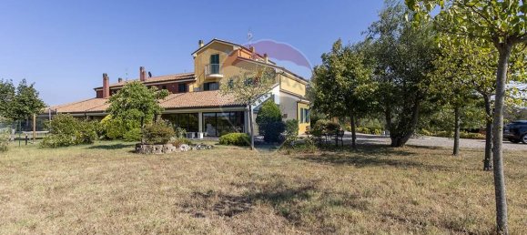 18غرفة شقة في San Marcello, Italy رقم 2985 25