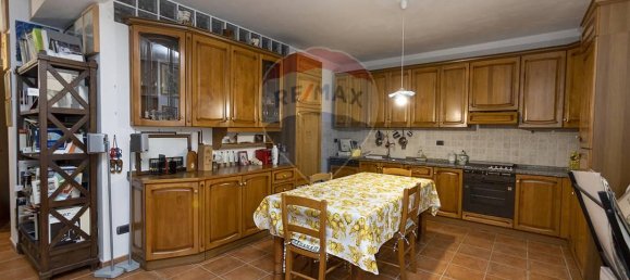 18غرفة شقة في San Marcello, Italy رقم 2985 14