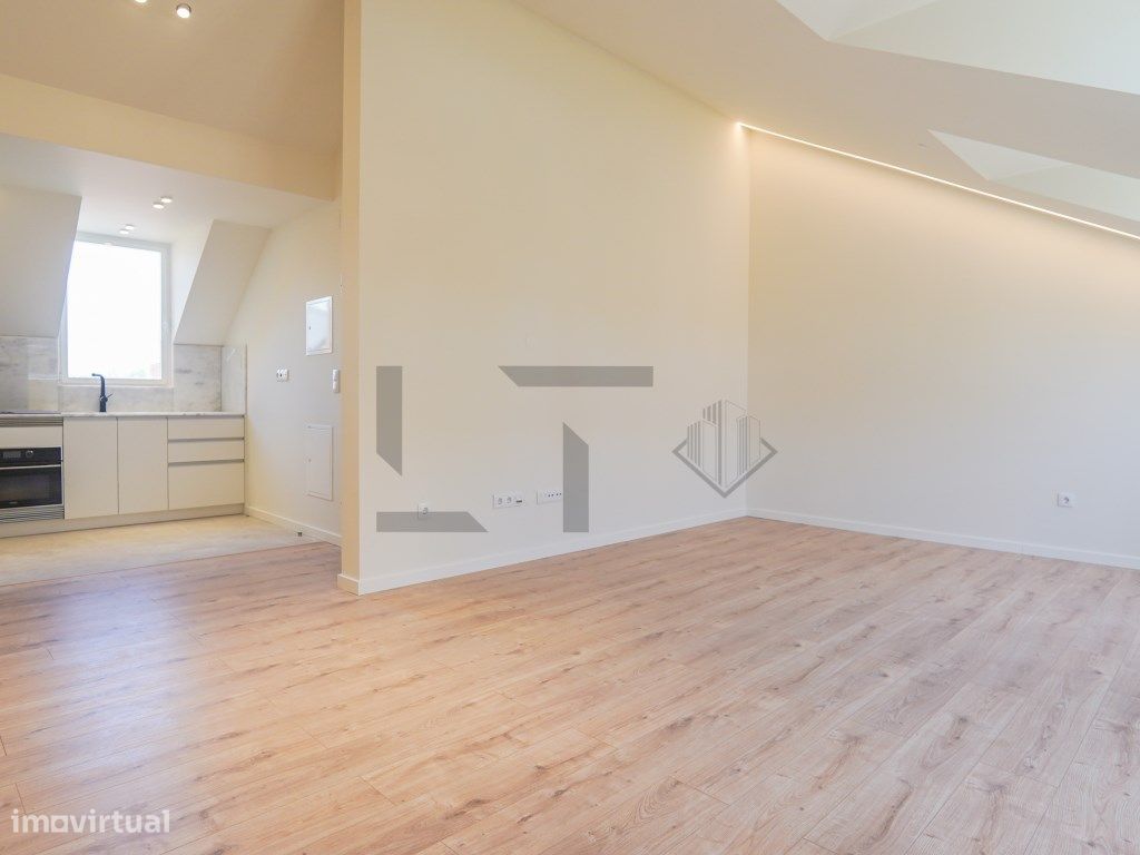 2 bedrooms Apartment in Lisbon, Portugal No. 325770