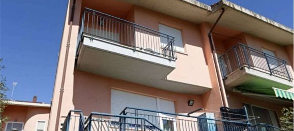 3 bedrooms House in Pesaro, Italy No. 264346 9