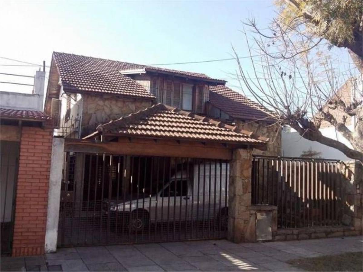 3 bedrooms House in General San Martin, Argentina No. 1725