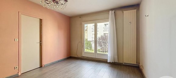 Studio in Sens, France, Nr. 316628 2