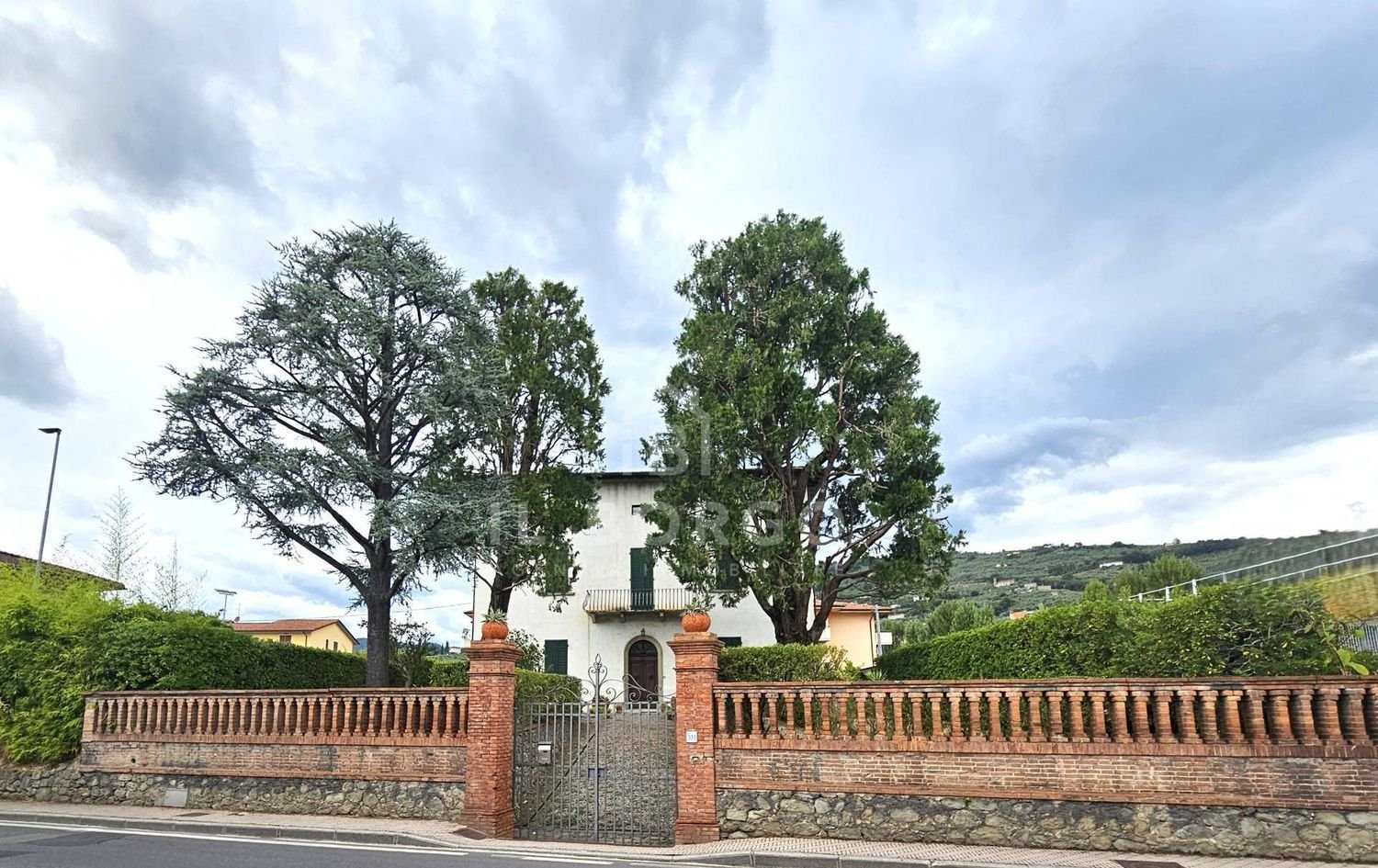 12-Zimmer Villa in Uzzano, Italy, Nr. 262276