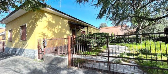 4-Zimmer Villa in Villasanta, Italy, Nr. 141602 3