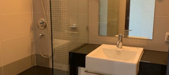 3 bedrooms Condo in Bangkok, Thailand No. 6666 8