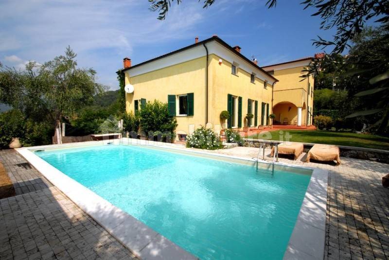 Villa de 5 dormitorios en Bolano, Italy No. 269296