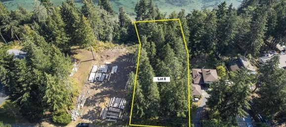  Land in British Columbia, Canada No. 1451 2