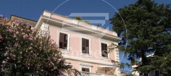 12 bedrooms Villa in Rome, Italy No. 132581 2