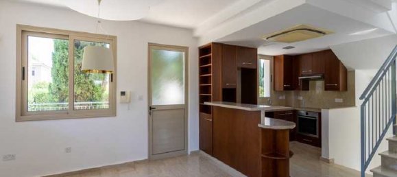 3 bedrooms Villa in Polis, Cyprus No. 14744 5