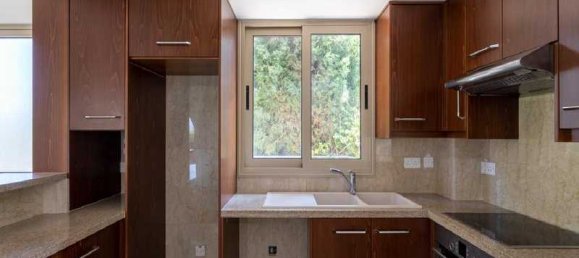 3 bedrooms Villa in Polis, Cyprus No. 14744 4