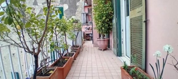 11 rooms Apartment in Naples, Italy No. 11677 12