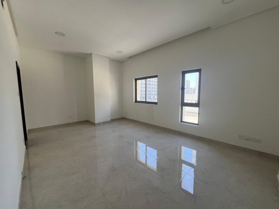 Apartamento de 3 dormitorios en Al Hidd, Bahrain No. 1257
