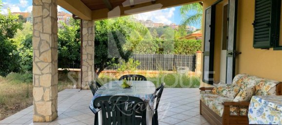 2 غرف نوم فيلا في Campofelice di Roccella, Italy رقم 310325 24