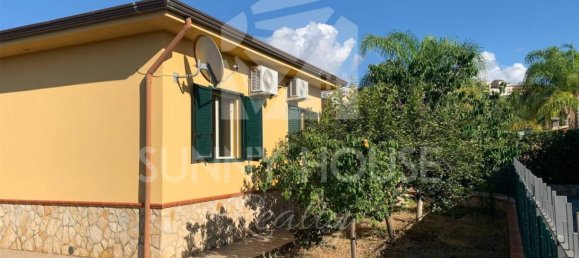 2 غرف نوم فيلا في Campofelice di Roccella, Italy رقم 310325 26