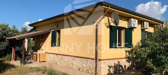 2 غرف نوم فيلا في Campofelice di Roccella, Italy رقم 310325 2