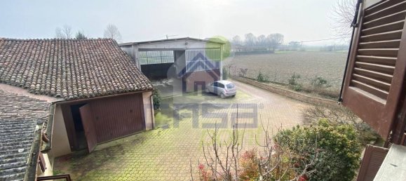 4 bedrooms House in Scandolara Ravara, Italy No. 122612 21