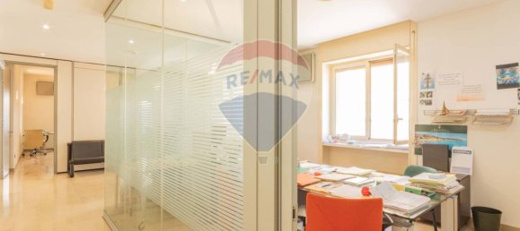 5-Zimmer Büro in Bari, Italy, Nr. 272125 18