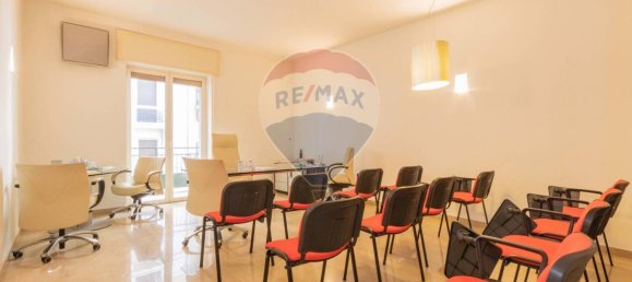 5-Zimmer Büro in Bari, Italy, Nr. 272125 4