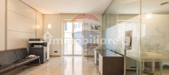 5-Zimmer Büro in Bari, Italy, Nr. 272125 2