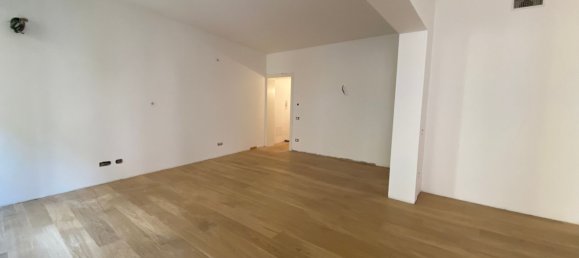 5 rooms Apartment in Padua, Italy No. 176968 28