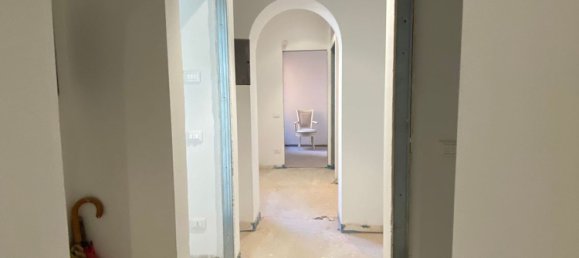 5 rooms Apartment in Padua, Italy No. 176968 23