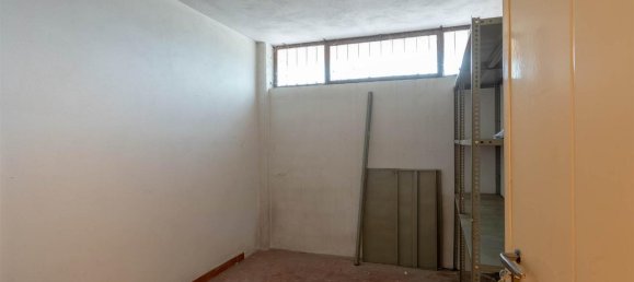4 rooms Apartment in Signa, Italy No. 36142 30