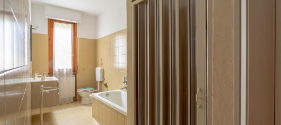 4 rooms Apartment in Signa, Italy No. 36142 23