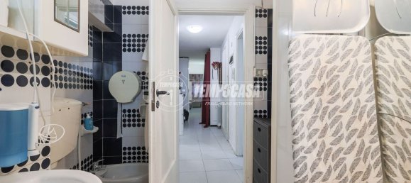 Apartamento de 2 habitaciónes en Rimini, Italy No. 263233 18