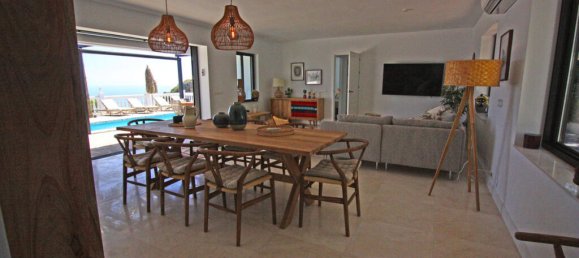 Villa de 4 dormitorios en Alameda, Spain No. 173035 21