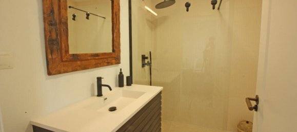 Villa de 4 dormitorios en Alameda, Spain No. 173035 36