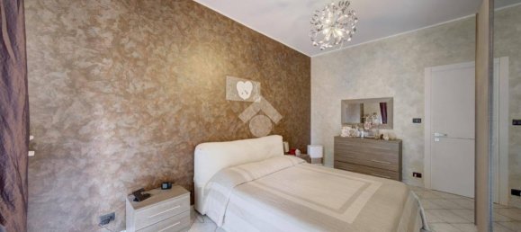 Apartamento de 2 dormitorios en Turin, Italy No. 338313 7